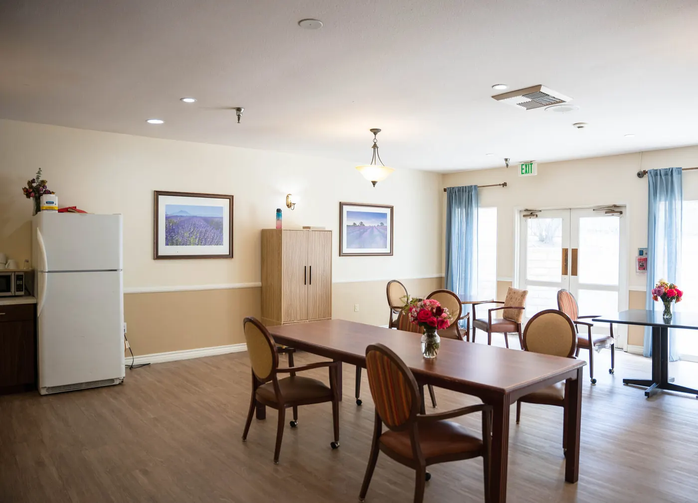 The dining area and kitchenette