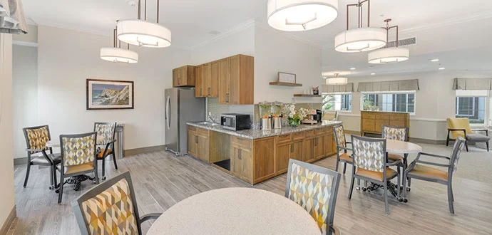 Silver Thousand Oaks Bistro