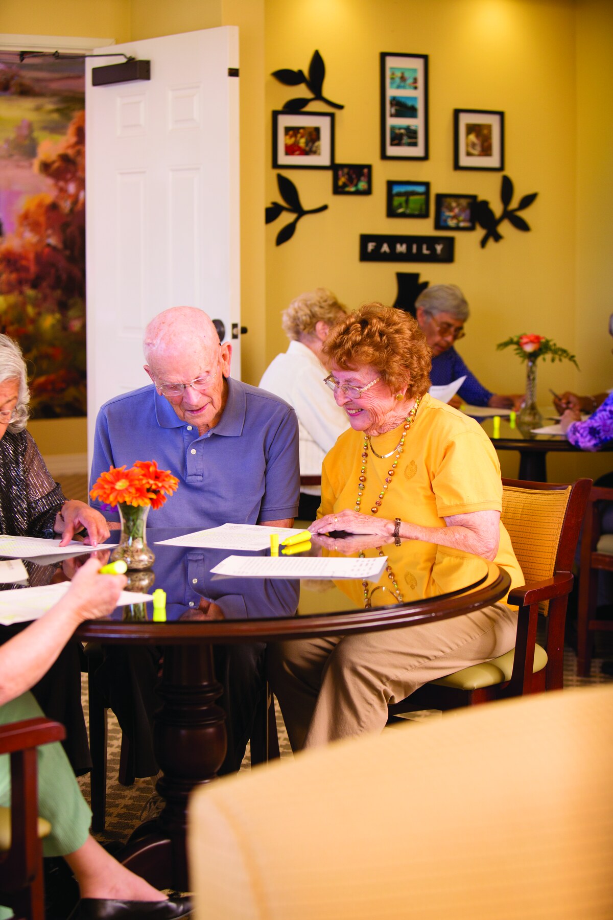 Silverado Nexus residents take part in a cognitive engagement activity